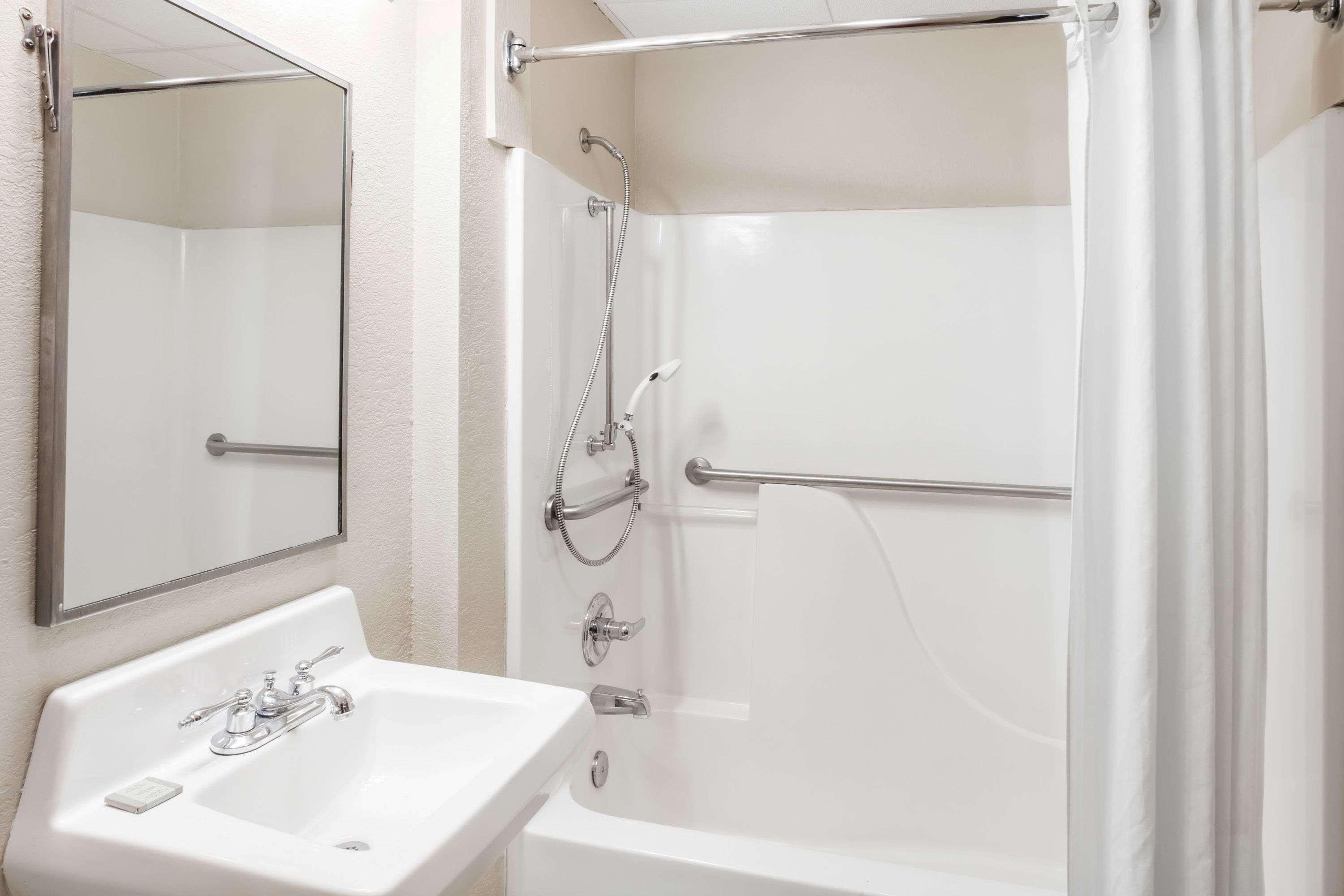 מלון Super 8 By Wyndham Harrisburg מראה חיצוני תמונה